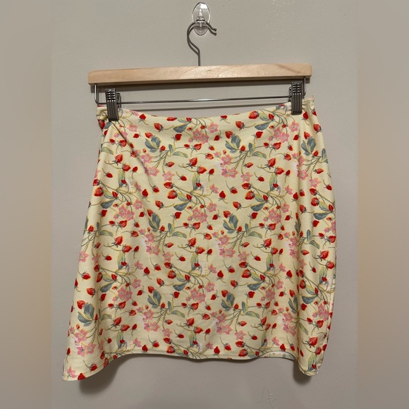 NWT Victoria's Secret Essential Scoop One-Piece Swimsuit Size L/Coverup Size M/L - Picture 11 of 16